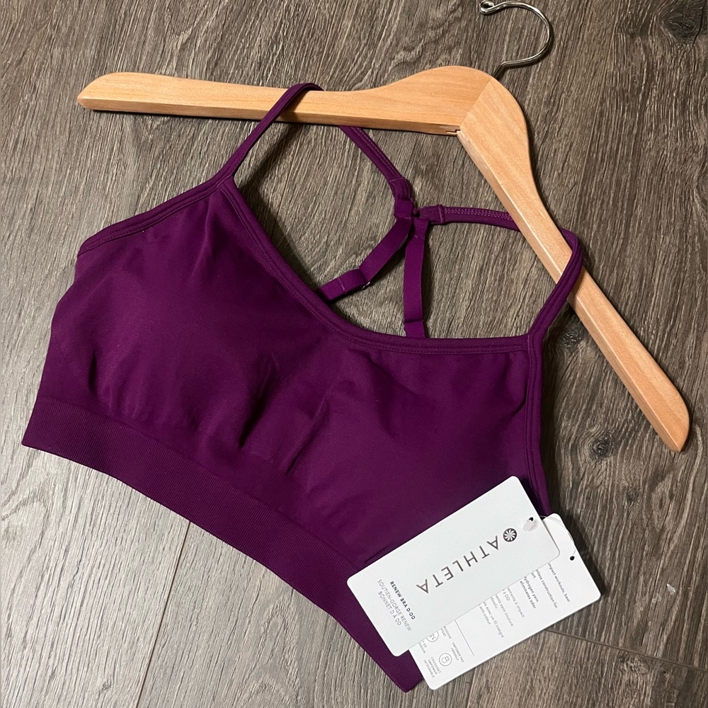 *NWT* Athleta Renew Bra - Plum